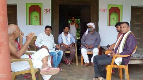 शहीद कुंदन कुमार ओझा के पैतृक गांव में पसरा सन्नाटा
