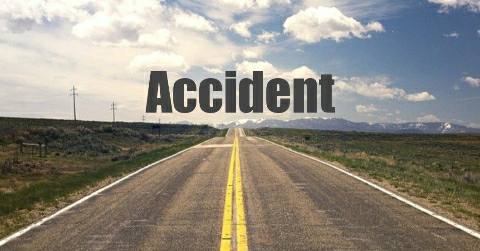 Isadhi-Dulheenganj-Accident-इसाढ़ी-दुल्हीनगंज गांव के बीच सड़क दुर्घटना में बाइक सवार तीन जख्मी