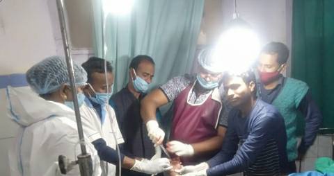 Pandeypur-injured-dr-mahavir.jpg