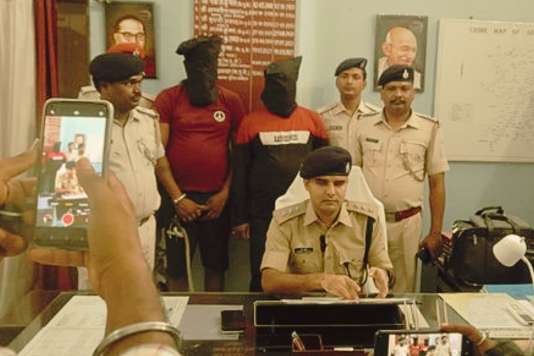 Bhojpur criminal Vicky Giri - भोजपुर का टॉप टेन अपराधी विक्की गिरी उर्फ साधु गिरी गिरफ्तार