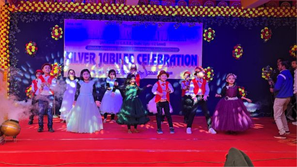 Sambhavna School - Silver Jubilee : सांस्कृतिक कार्यक्रम में छात्र-छात्राओं ने दिखाया जलवा, एक से बढकर एक प्रस्तुति देकर दर्शकों का मोहा मन