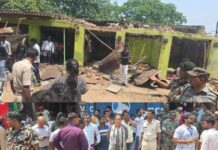 आरा में धरहरा से पासवान चौक तक चलाया गया अतिक्रमण उन्मूलन अभियान Dharhara to Paswan Chowk - आरा में धरहरा से पासवान चौक तक चलाया गया अतिक्रमण उन्मूलन अभियान