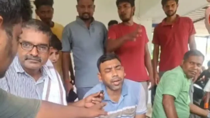 Anar Bihiya - बिहिया में आक्रोशित ग्रामीणों ने घेरा बिजली कार्यालय