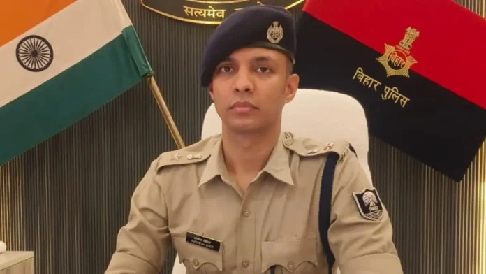 IPS Awadhesh Dixit - भोजपुर के नए पुलिस कप्तान, आईपीएस अधिकारी अवधेश दीक्षित ने संभाला पदभार