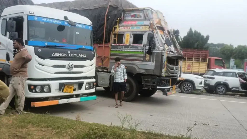 Accident on the four lane in front of Doghra Reliance Petrol Pump
